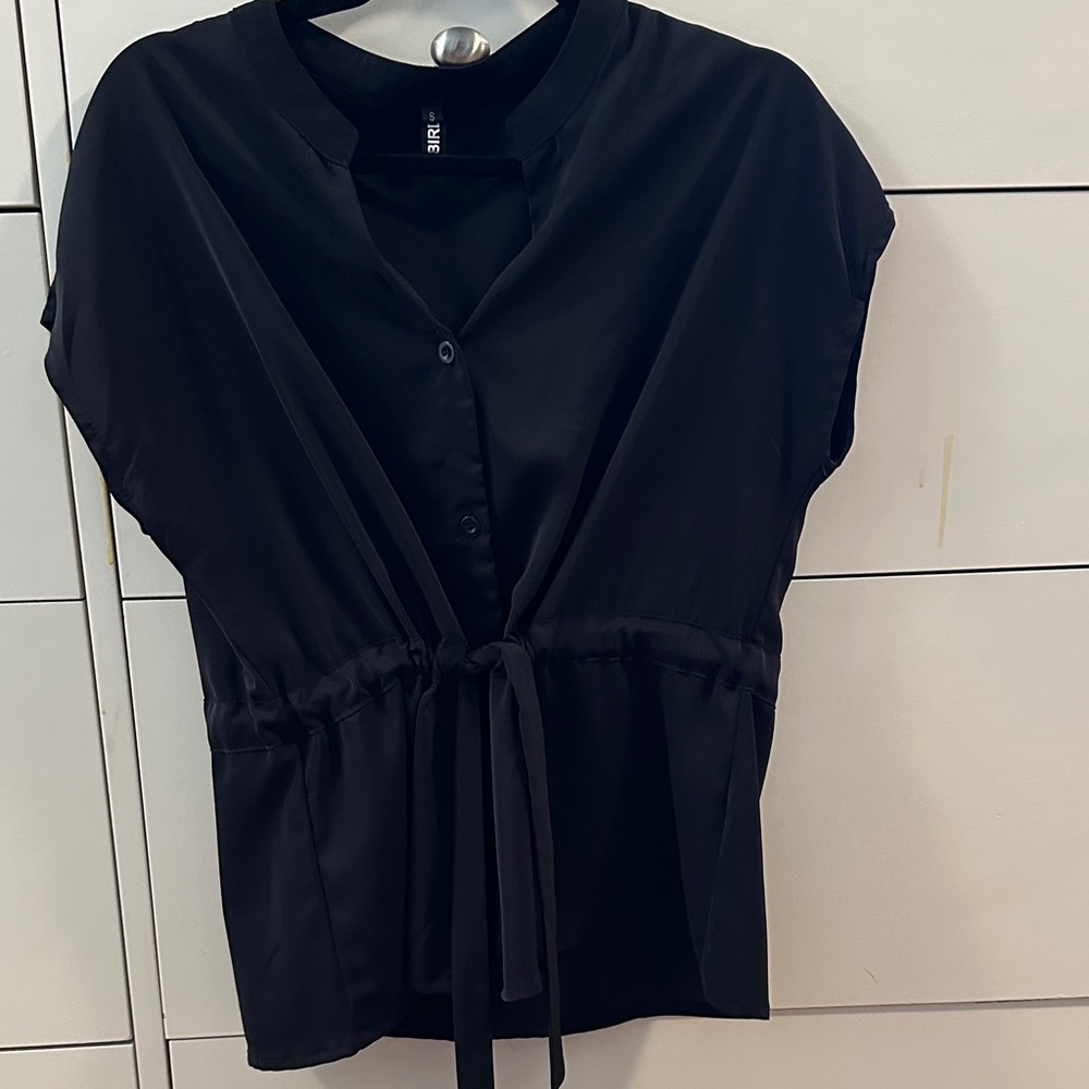 Black blouse with drawstring waist